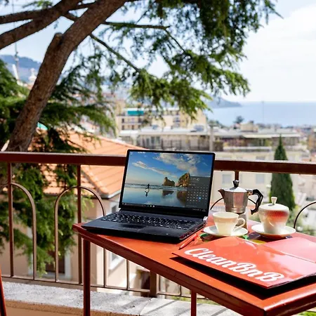 Guesthost - Flora Vintage Apartamento Sanremo