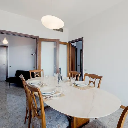 Flora Vintage Appartement San Remo