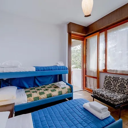 Guesthost - Flora Vintage Apartment *
